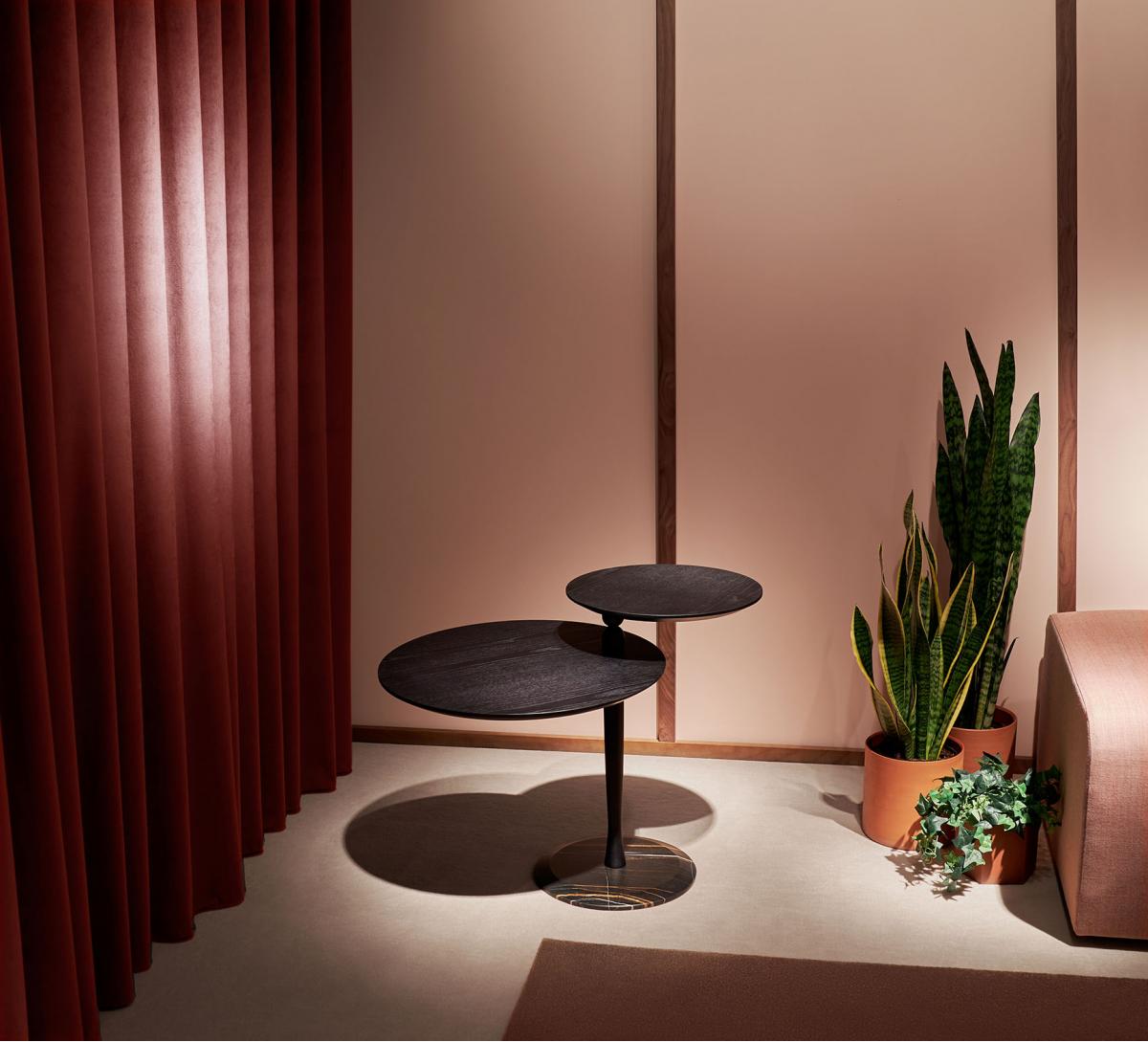 072285 Столик Vaiven черный Nomon Momentos 