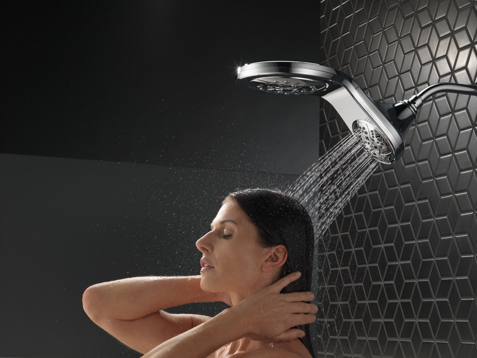 58581-25-PK HydroRain® H2Okinetic® 5-регулировочная душевая лейка два в одном Delta Faucet Universal Showering Хром  - Вид №14