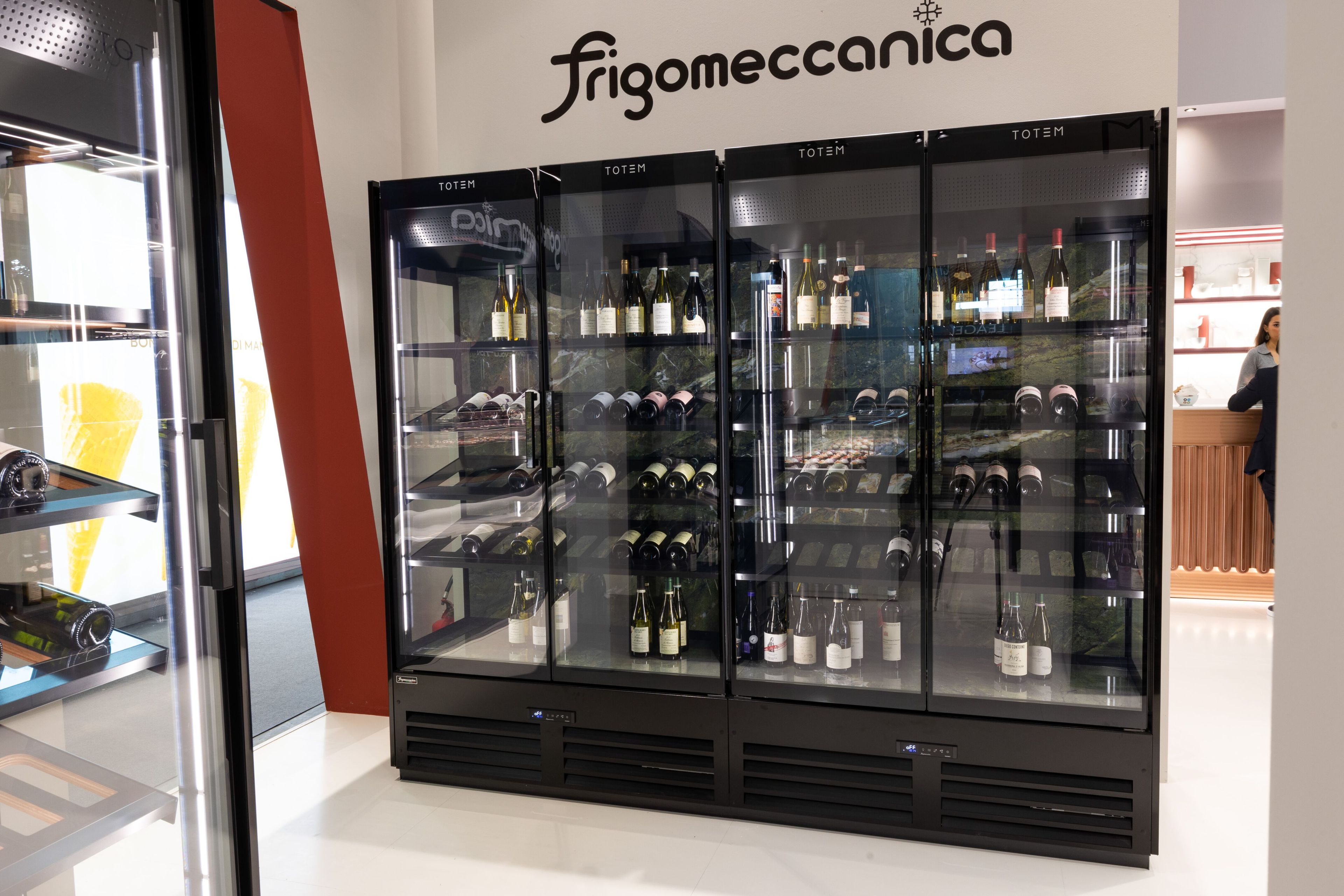 Коммерческий холодильник с подсветкой Frigomeccanica Тотем ARCH-00085503 - Вид №15