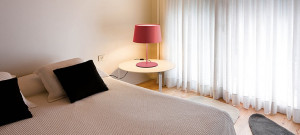 040594 Настольная лампа Vibia Warm