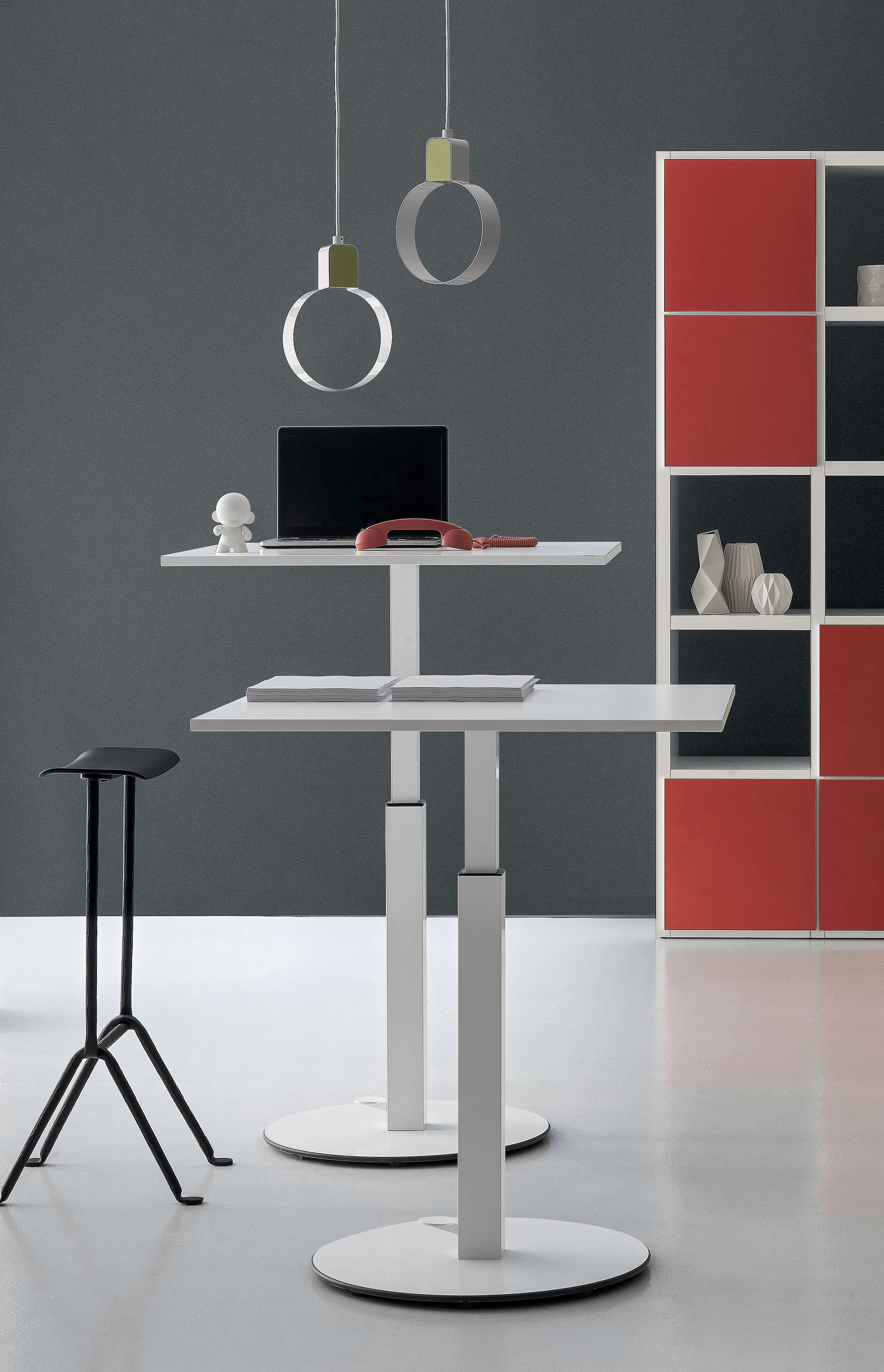 Металлический регулируемый по высоте квадратный стол DVO Complements ARCH-00112420 - Вид №2