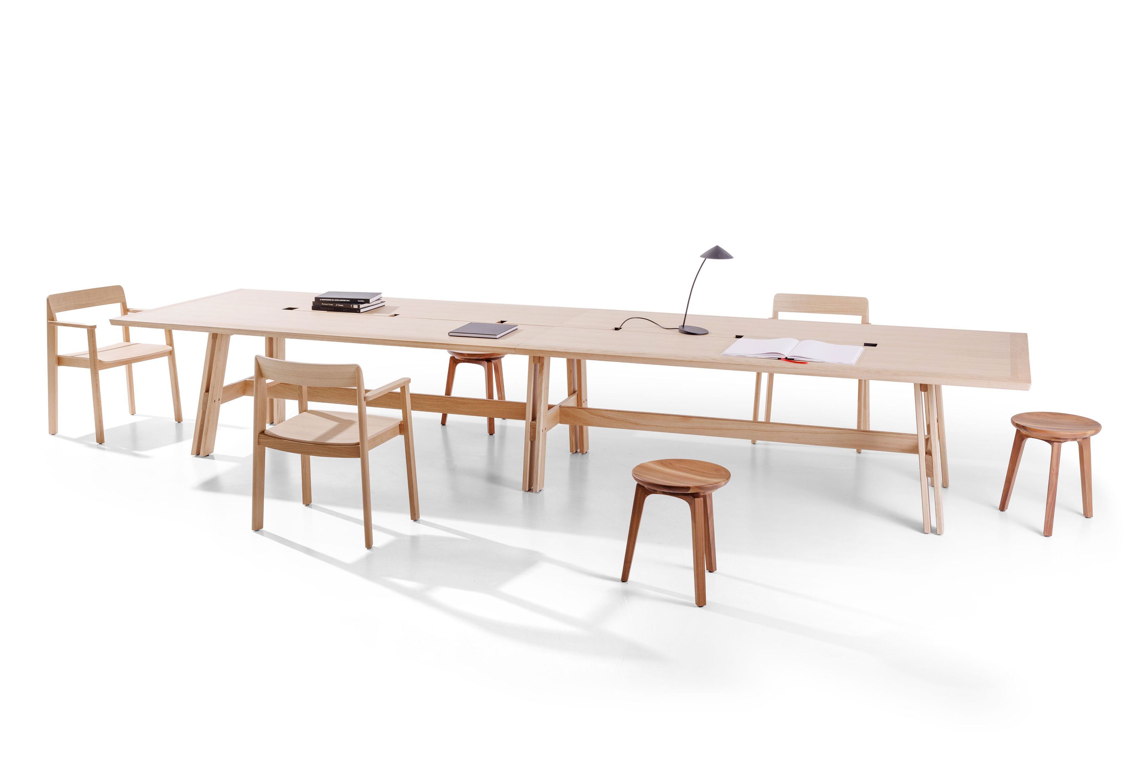 Прямоугольный стол из массива дерева True Design ZUEL ARCH-00090758 - Вид №1