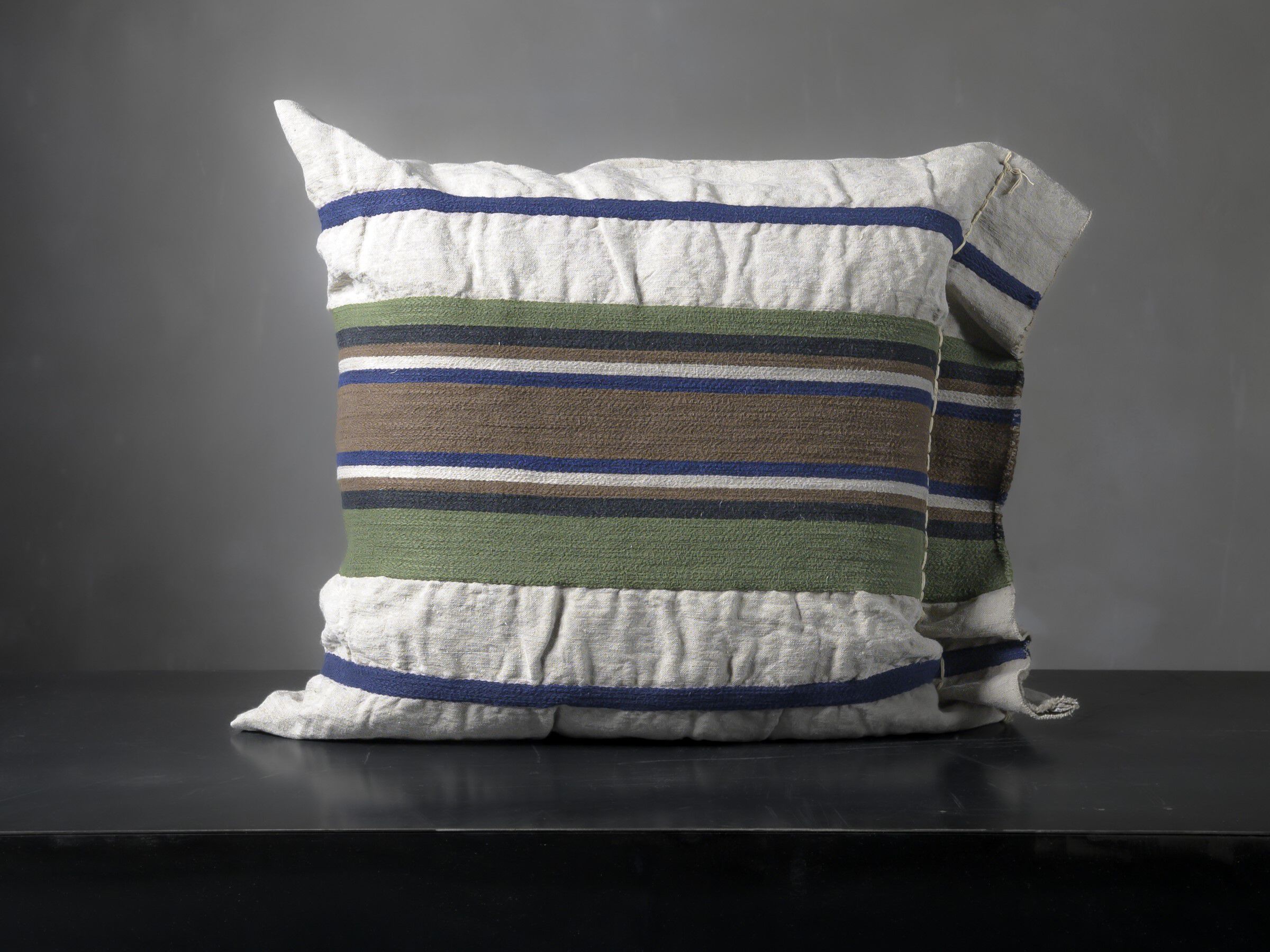 Льняная и хлопковая квадратная подушка The House of Lyria DAUCUS ARCH-00137740