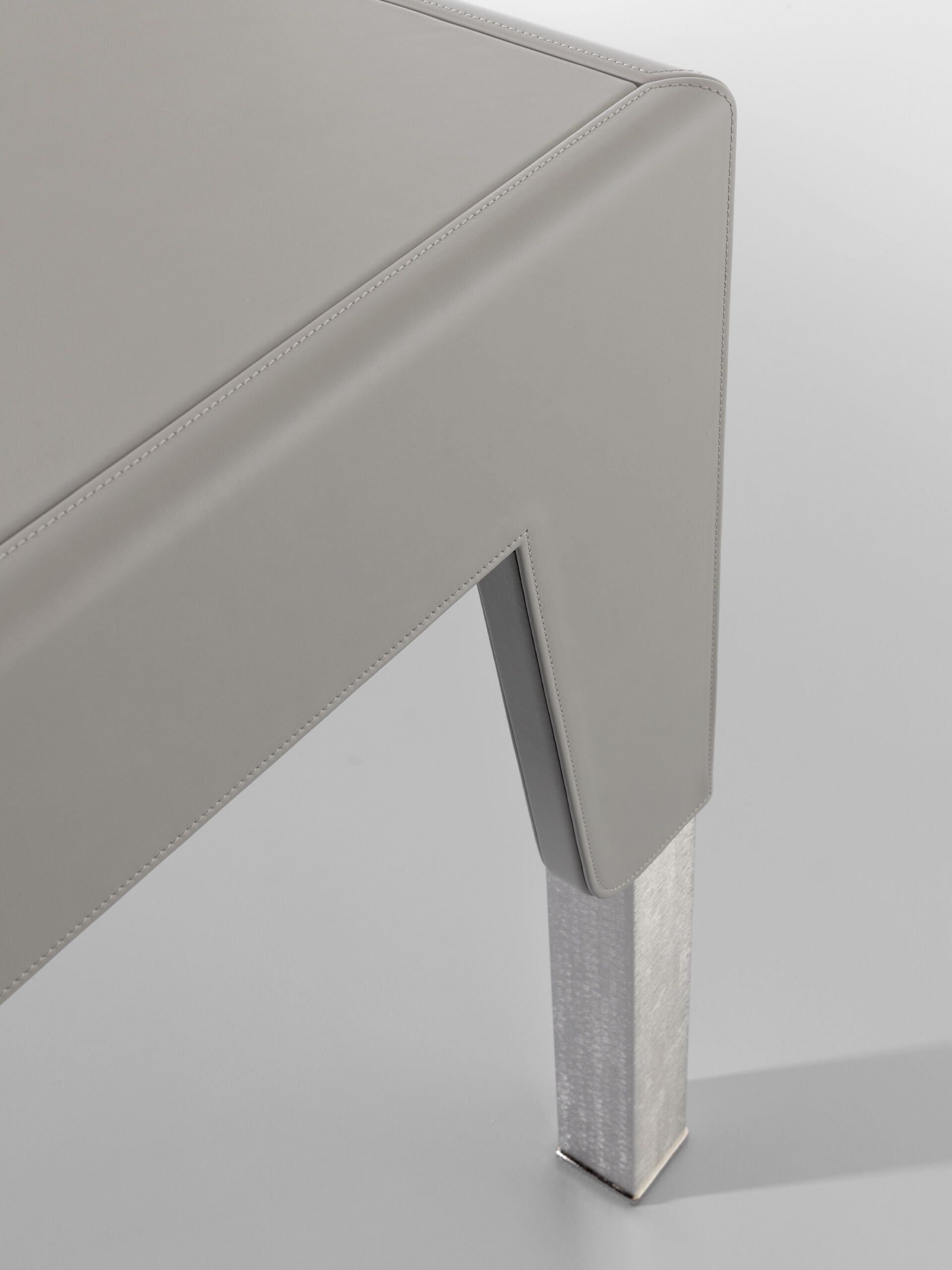 Прямоугольный кожаный стол с ящиками Lorenzo Tondelli PICO ARCH-00020682 - Вид №2