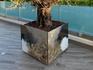 Квадратный плантатор из майоликовой лавы