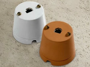 Aldo Bernardi Электрическая розетка из керамики Castore