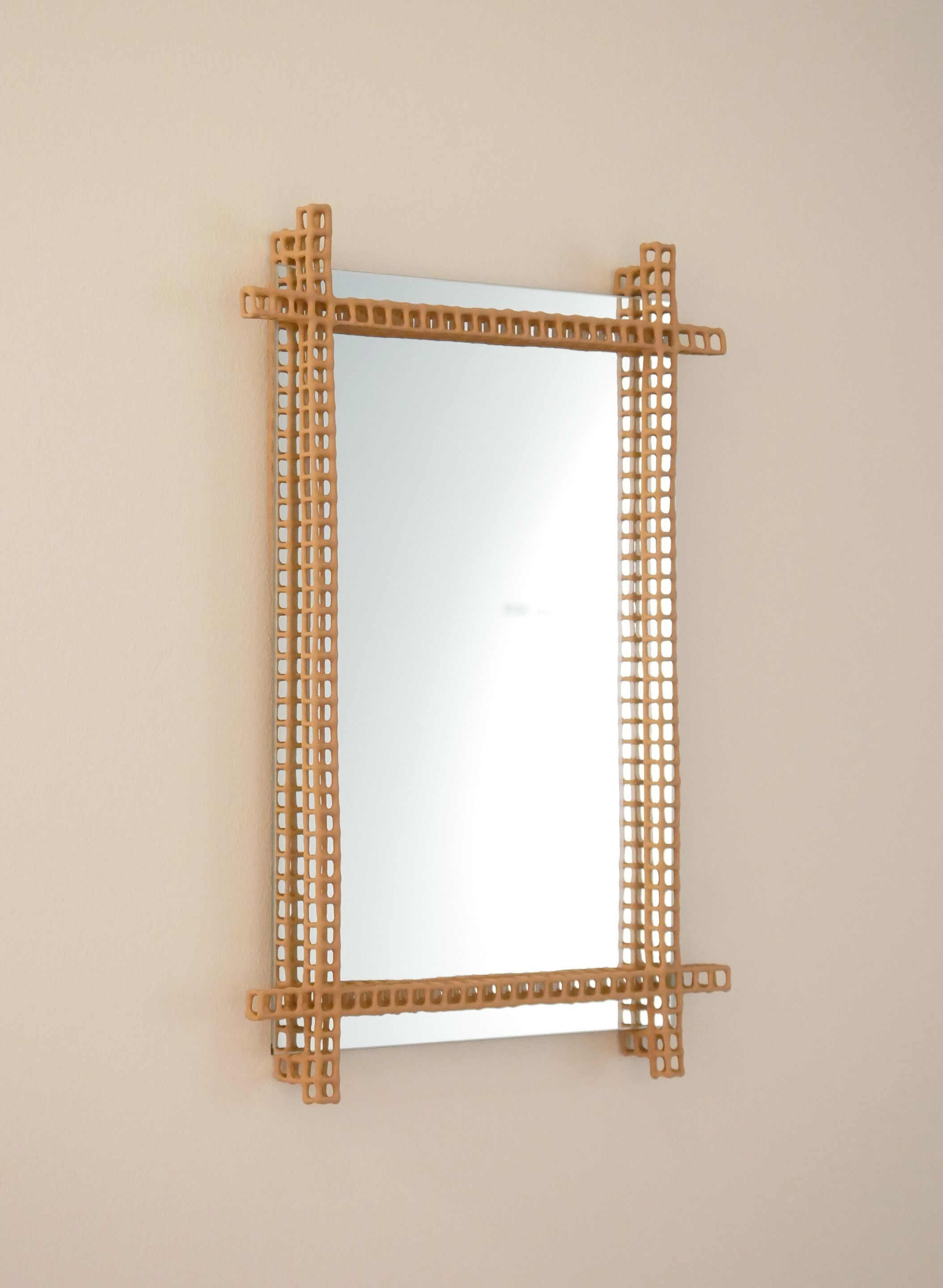 Настенное зеркало с глиняной рамой LO Contemporary Коралл ARCH-00133374 - Вид №1