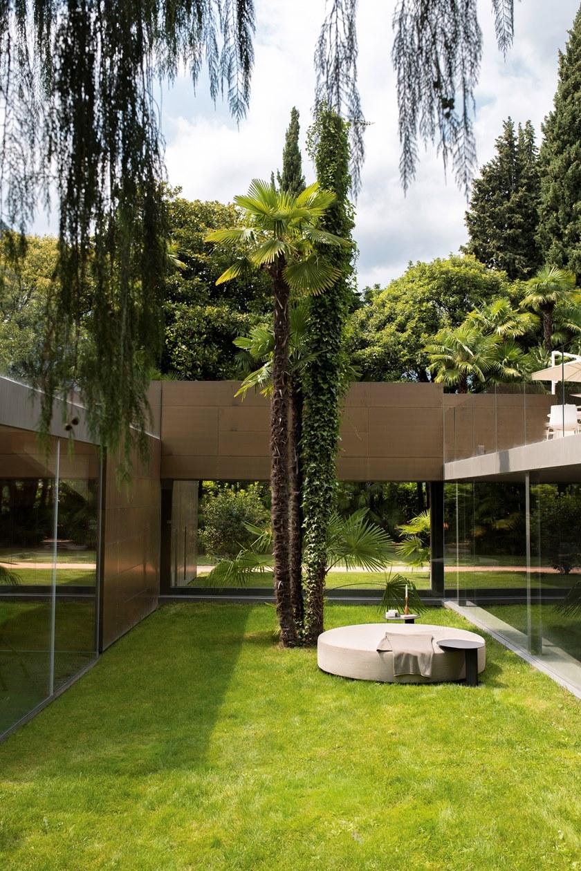 Varaschin Овальный сервировочный столик Plinto sun-id-1391592 - Вид №5