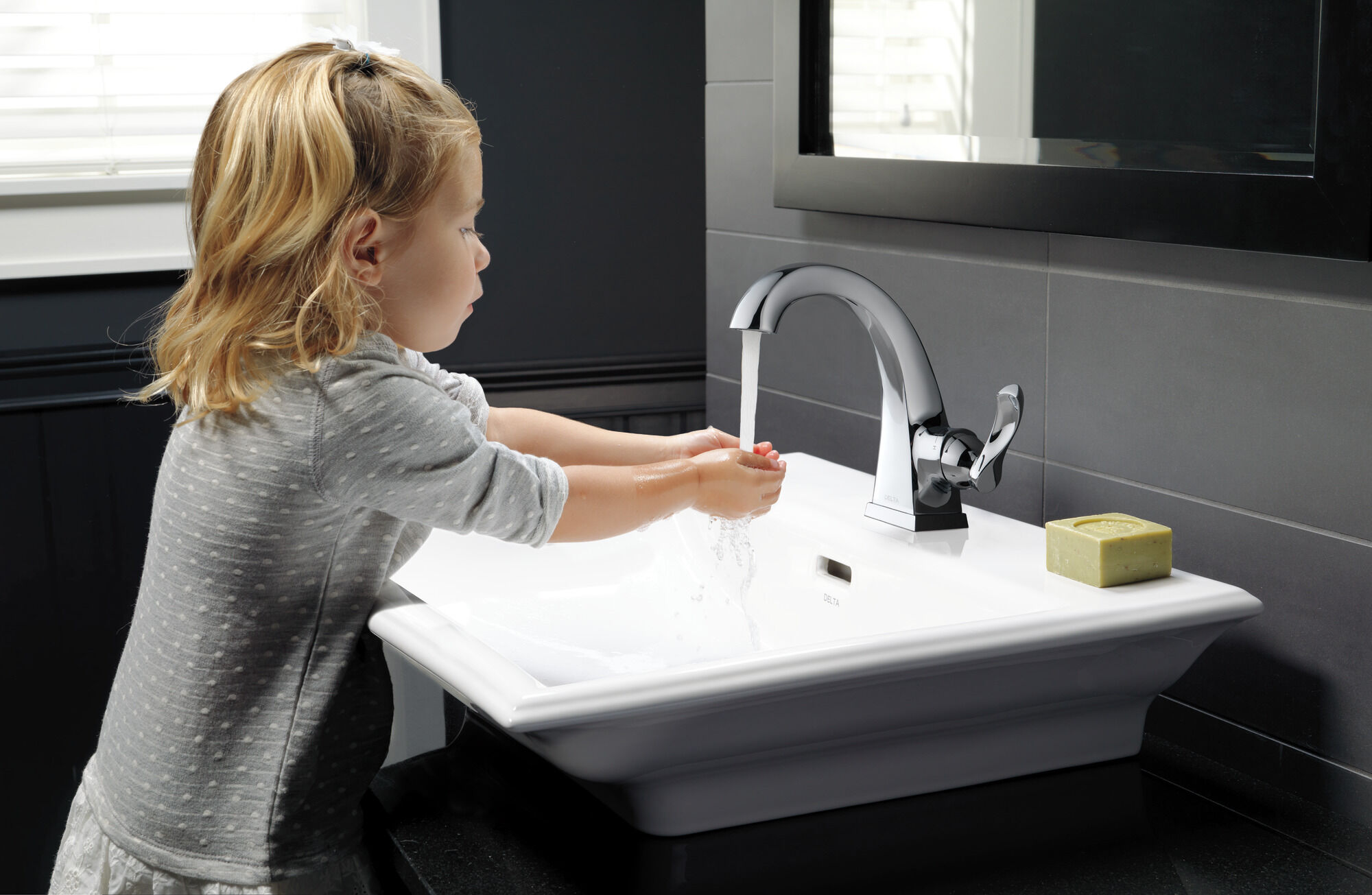 15741LF Смеситель Centerset с одной ручкой Delta Faucet Everly Хром  - Вид №3