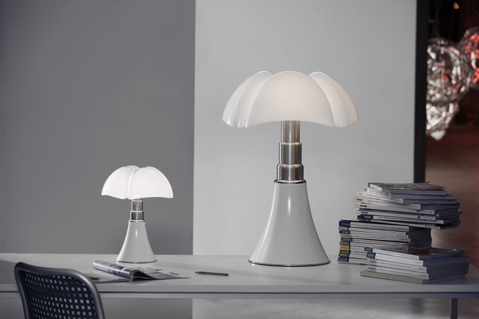 Настольная лампа из нержавеющей стали с метакрилатным абажуром In Stock Martinelli Luce ARCH-00078038 - Вид №4