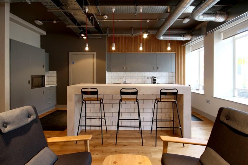 Deadgood Мягкое штабелируемое кресло с подлокотниками Tyneside Tl1 - Вид №12