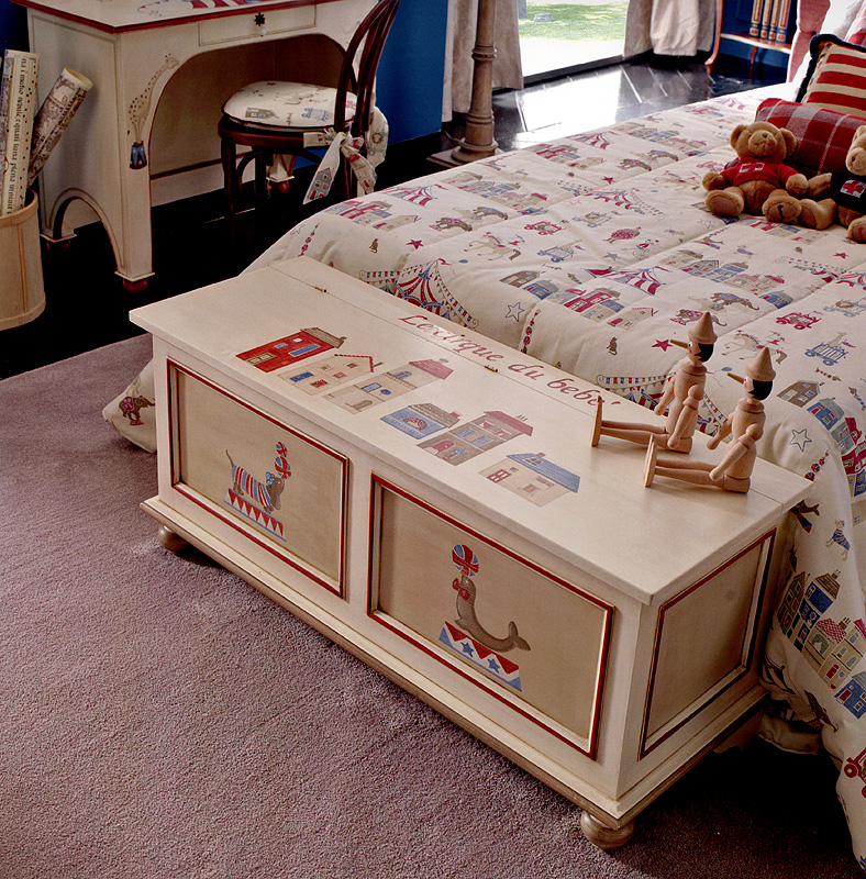 Сундук  VITTORIO GRIFONI 2922 