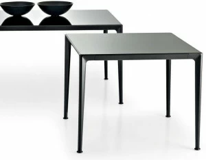 B&B Italia Квадратный стеклянный стол Mirto indoor