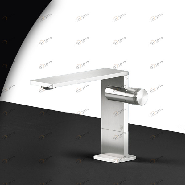 Смеситель для раковины AICO AIC2L серебристый глянцевый Radomonte