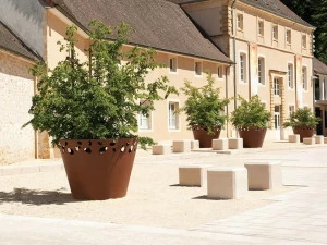 CYRIA Круглая сеялка для общественных мест из стали Corten ™ Green palacio