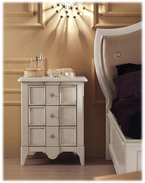 Тумбочка  MIRANDOLA B672 