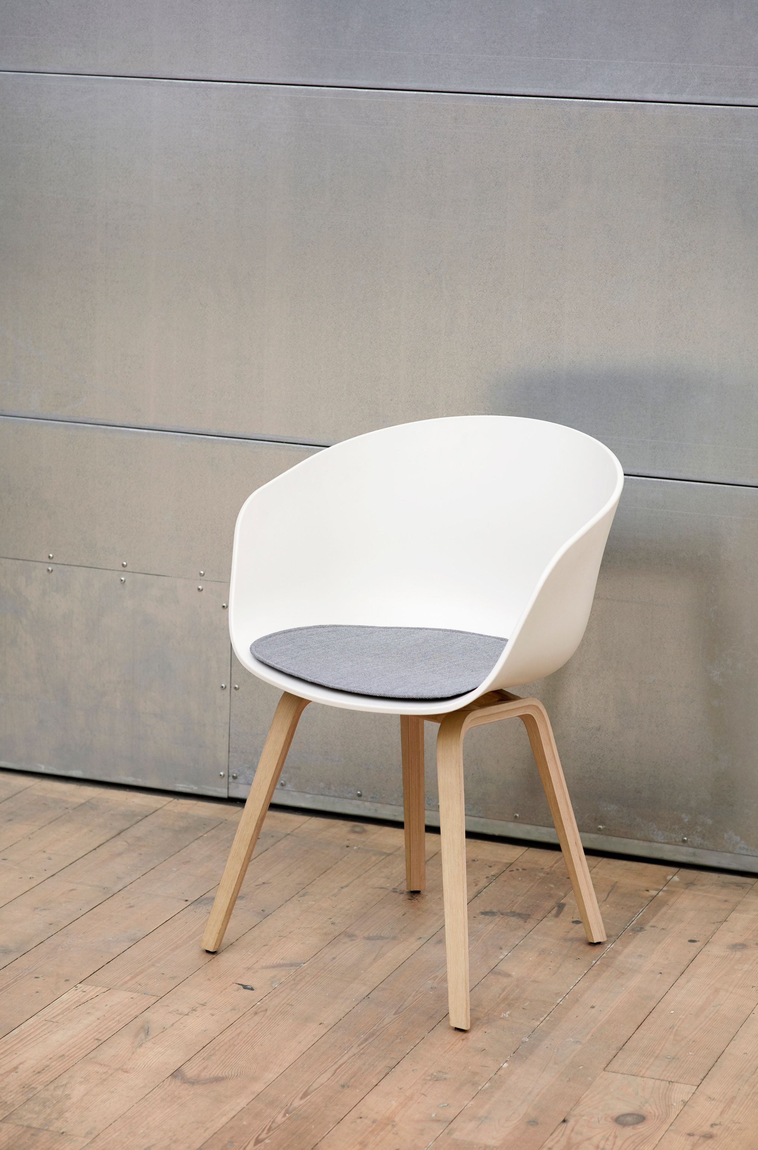 Стул из полипропилена со встроенной подушкой Hay About a Chair ARCH-00068838 - Вид №2