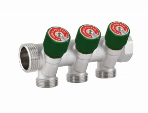 Carlo Poletti C523N10QV Коллектор сборный с регулировочным клапаном. Ручка зеленая с идентификационными пластинками красный/синий. 2 ответвления, межосевое расстояние 40 мм.