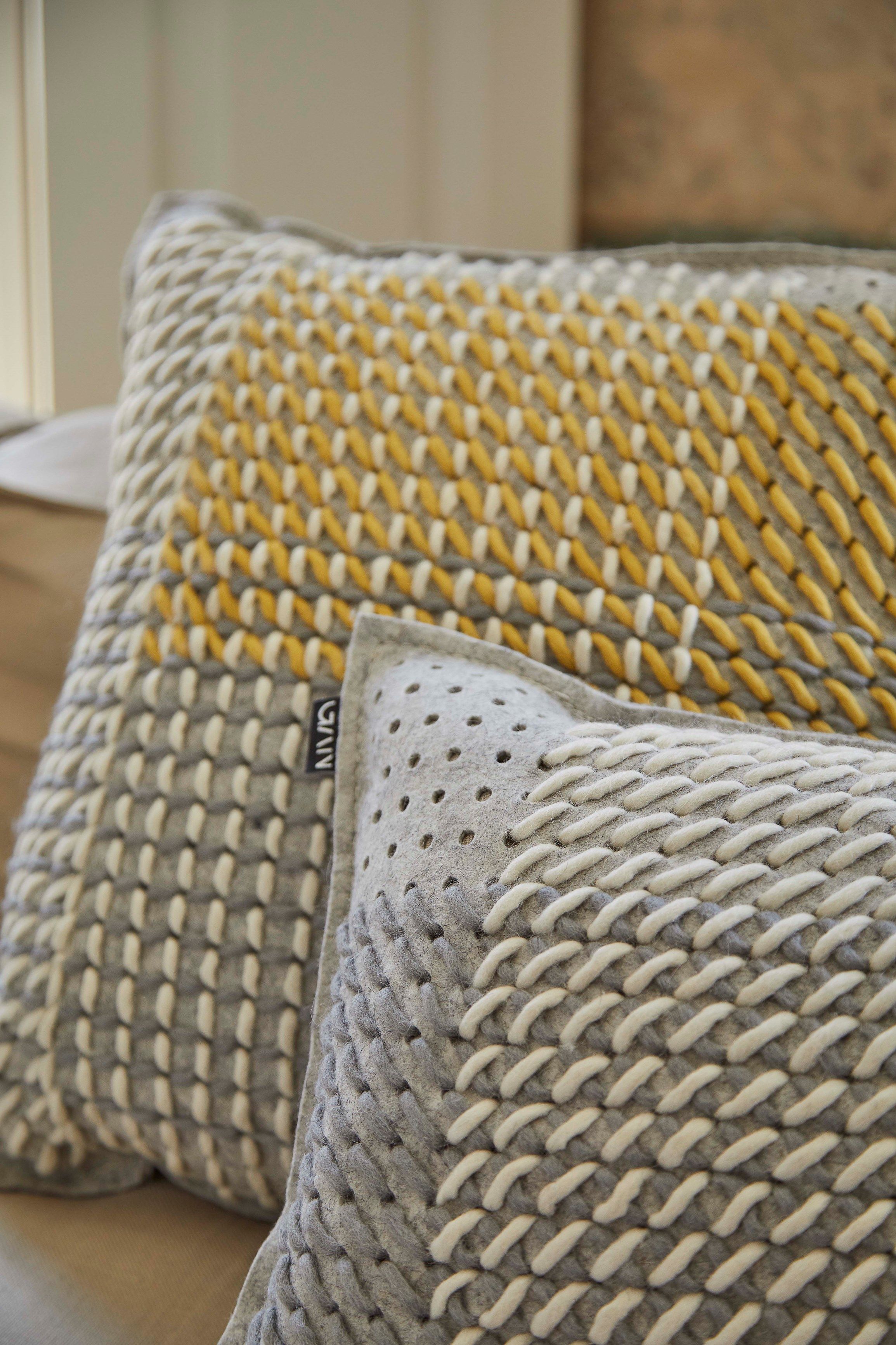 Прямоугольная подушка из ткани GAN Canevas Geo ARCH-00122448 - Вид №2