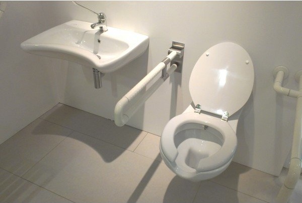 BD320-11CB00E-0000 Унитаз подвесной для инвалидов Creavit  - Вид №2