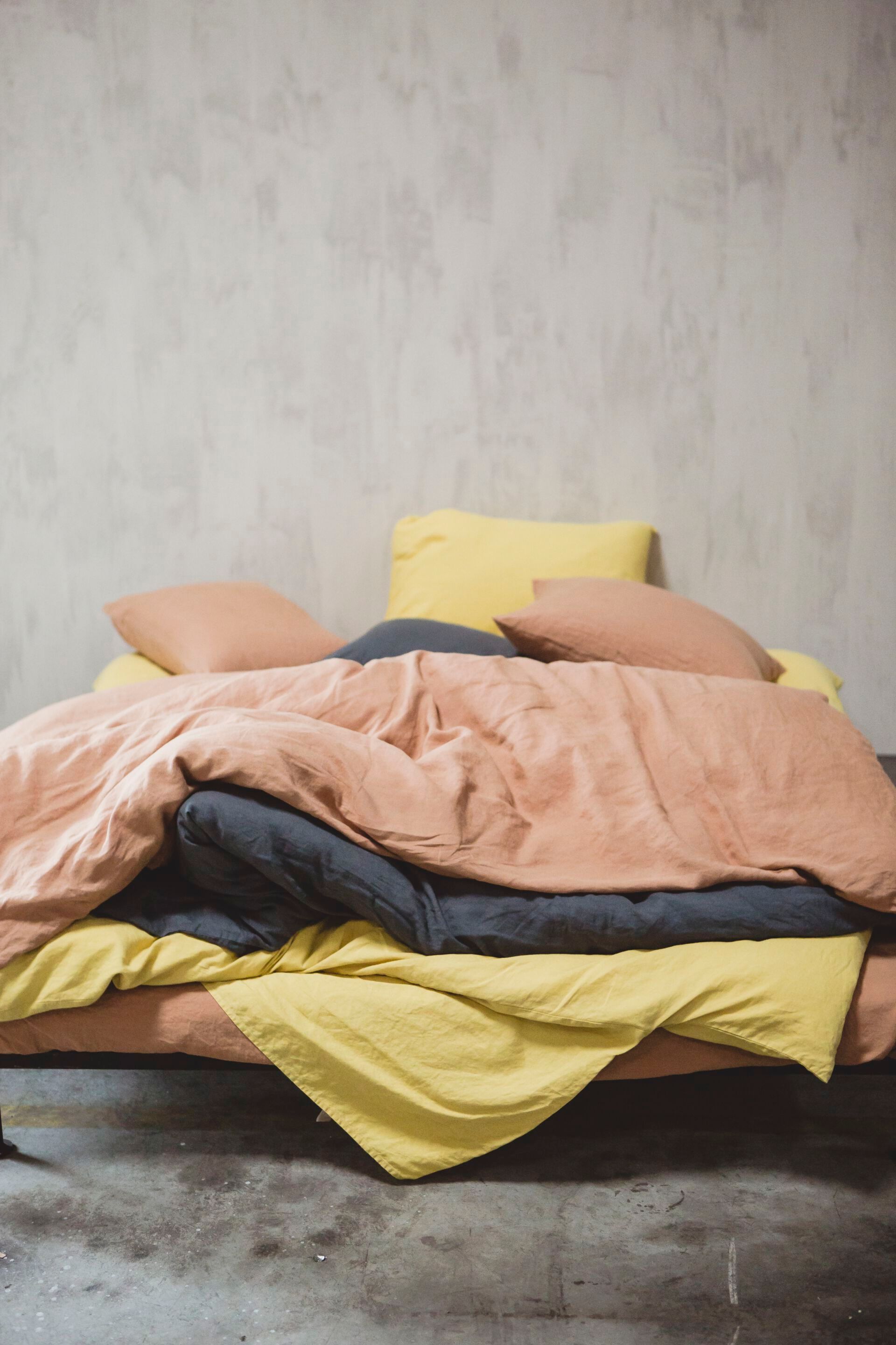 Льняная однотонная квадратная подушка Libeco Home Madison ARCH-00035316 - Вид №6