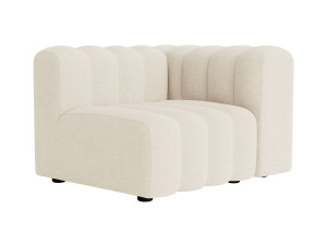 Тканевое кресло с подлокотниками