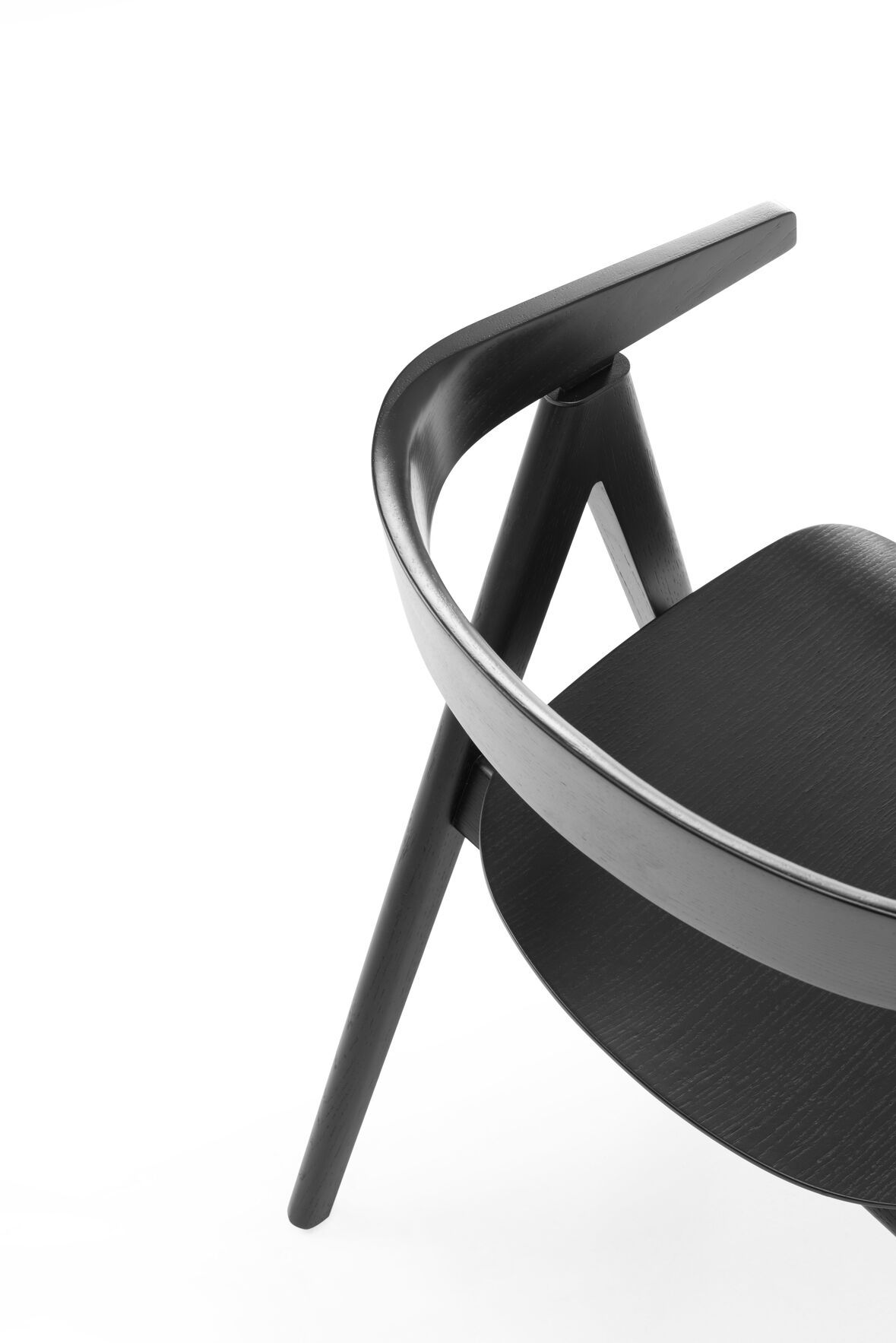 Дубовый стул с подлокотниками с открытой спинкой Gazzda Ava ARCH-00111958 - Вид №15