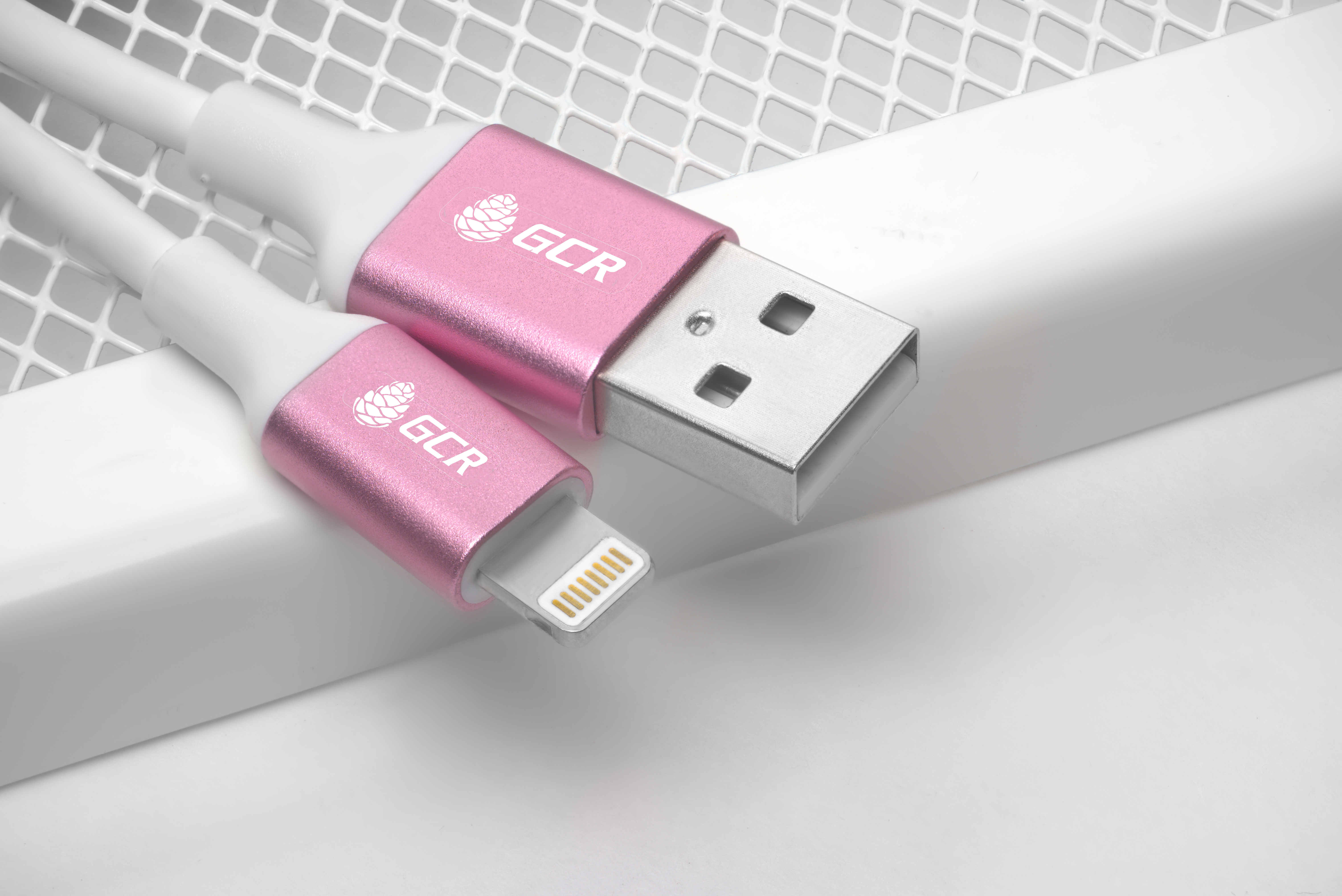 GCR-50778 кабель 1.5m apple usb 2.0 am/lightning 8pin mfi для iphone 5/6/7/8/x - поддержка всех ios, белый, алюминиевый корпус розовый, белый пвх Greenconnect Santreyd  - Вид №3