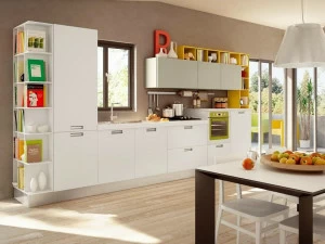 Cucine Lube Лаковая встроенная кухня Swing