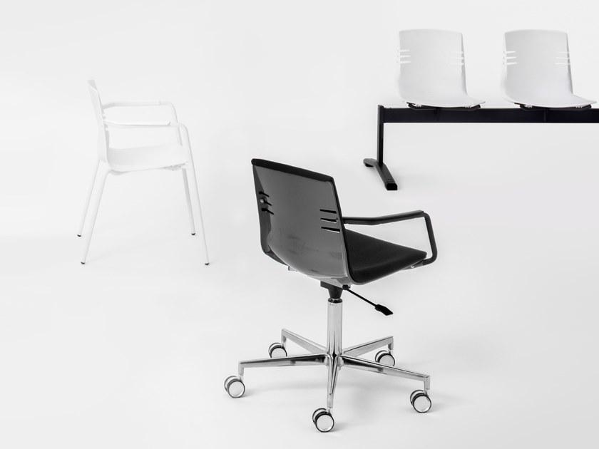 Mara Стул из полипропилена штабелируемый с подлокотниками  3250  - Вид №4