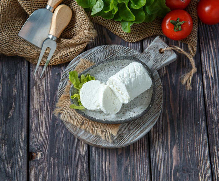 5375 Сыр "Бюш-Де-Шевр" свежий Вкусляндия 