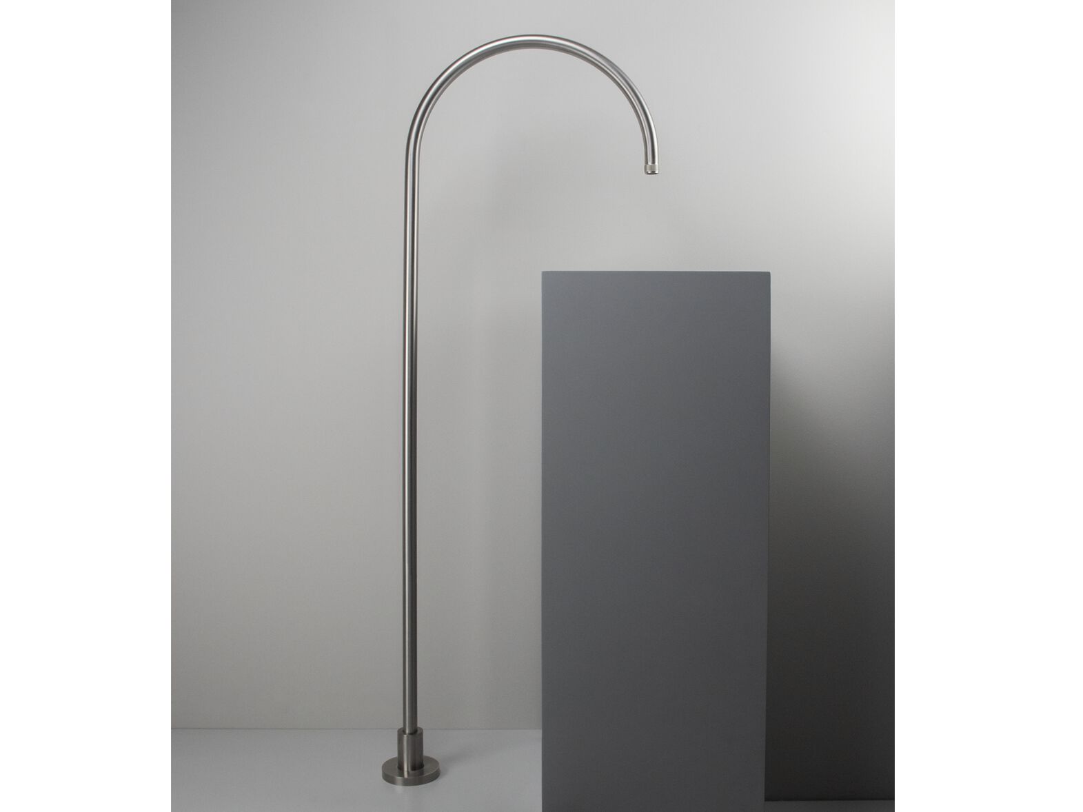 Напольная дозирующая насадка из нержавеющей стали для умывальника Super Inox ARCH-00131764 - Вид №1