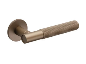 Латунная ручка