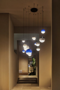 086095 Люстра 13 - 24V янтарная длинный шнур Marset Dipping Light