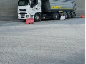 Macevi Самоблокирующийся бетонный блок Pavè in masselli e lastre