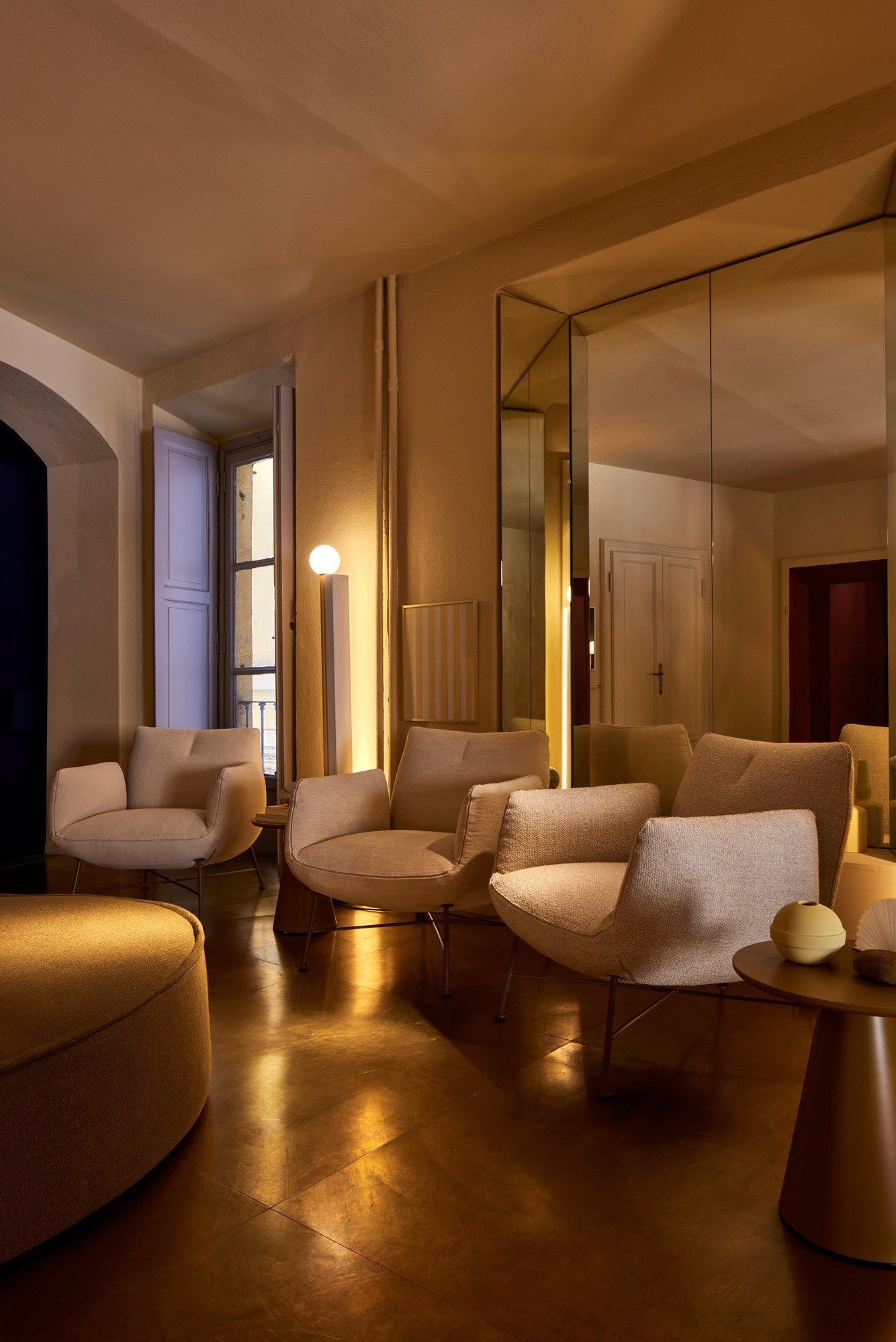 Кожаное кресло с подлокотниками COR Jalis ARCH-00042951 - Вид №2