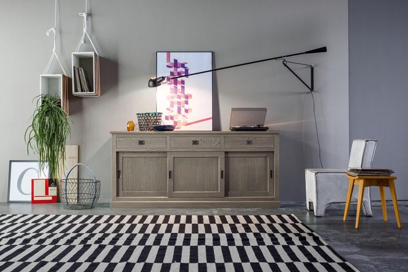 Devina Nais Комод с 3 дверцами и 4 ящиками из массива дерева English sun-id-1451225 - Вид №2