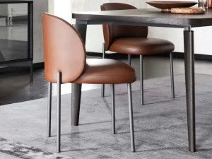 Кожаный мягкий стул