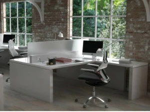 Elitable Стол угловой из лакированной древесины Star