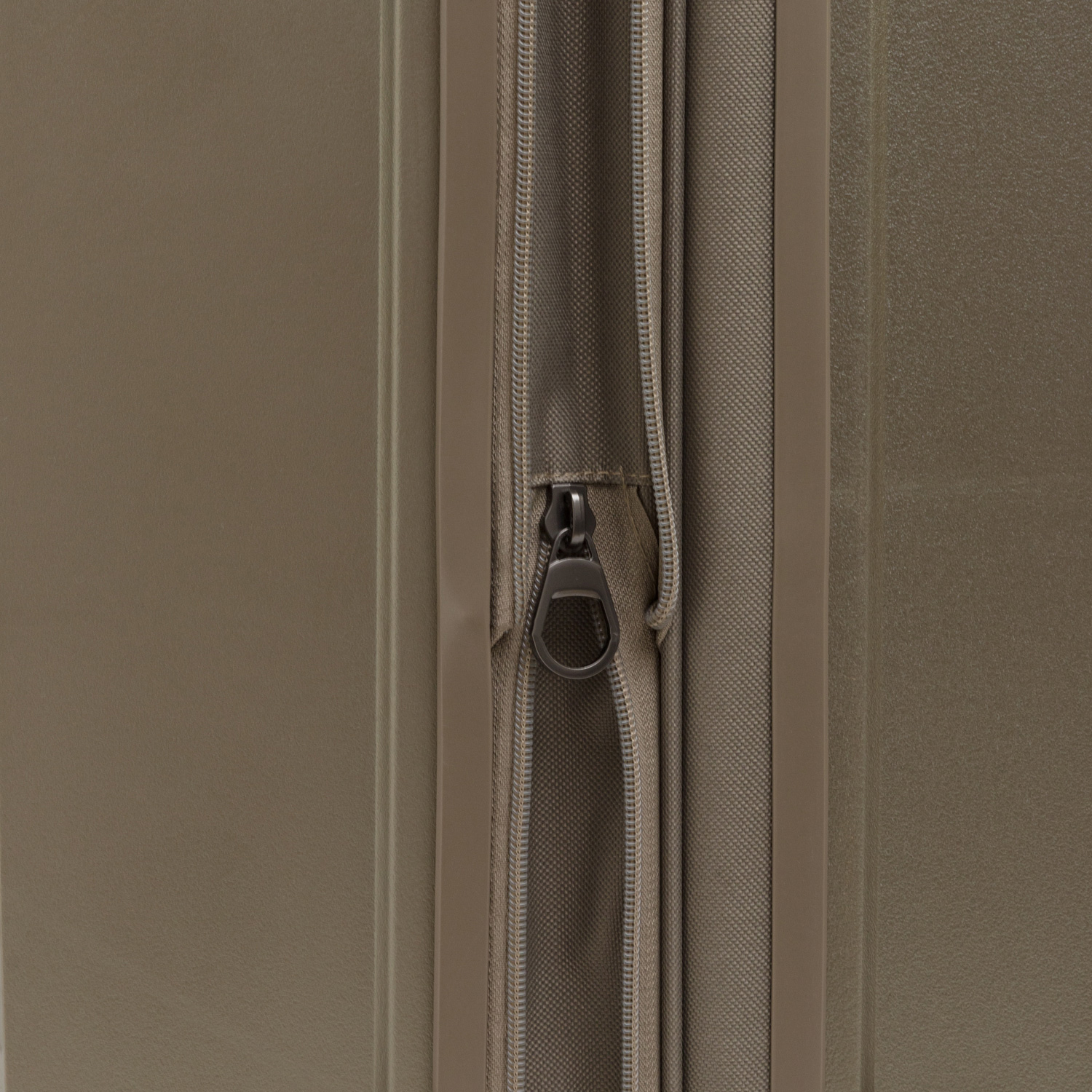 M1260-86-72 Чемодан M1260*72 L March Gotthard  - Вид №7