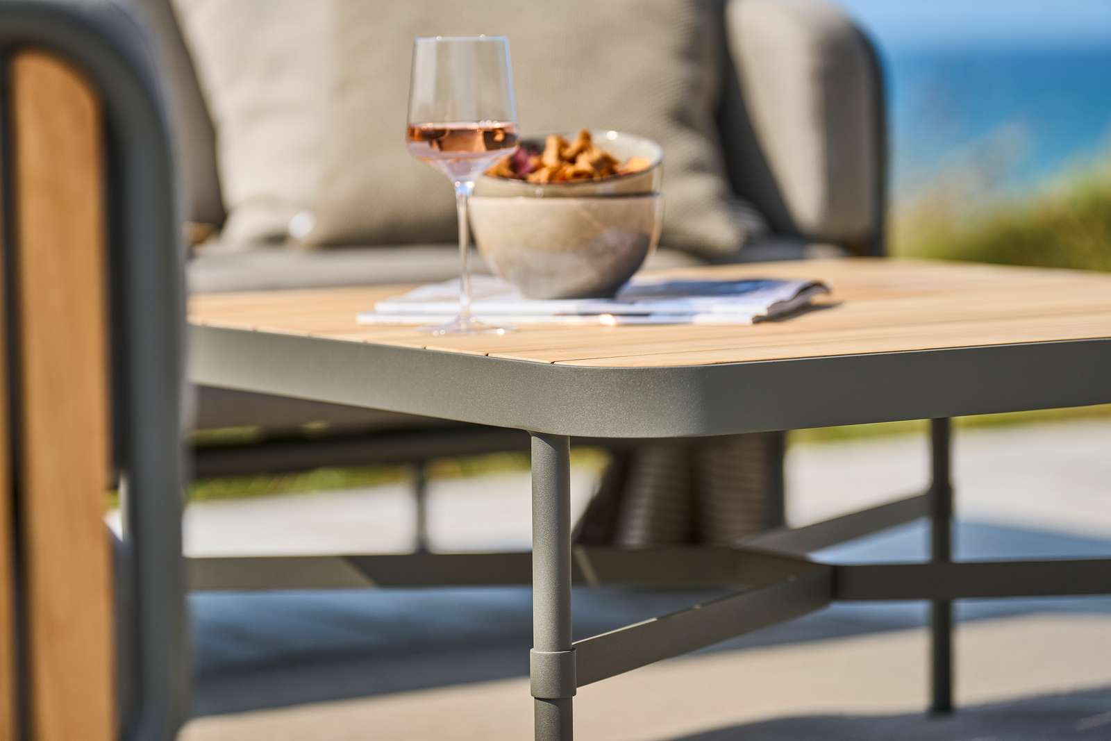 Квадратный стол из тикового дерева Mindo Mindo 100 ARCH-00080815 - Вид №3