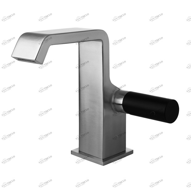 30 01. Умывальник Quadrodesign 