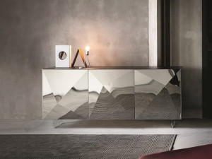 Секционный шкаф с распашными дверями