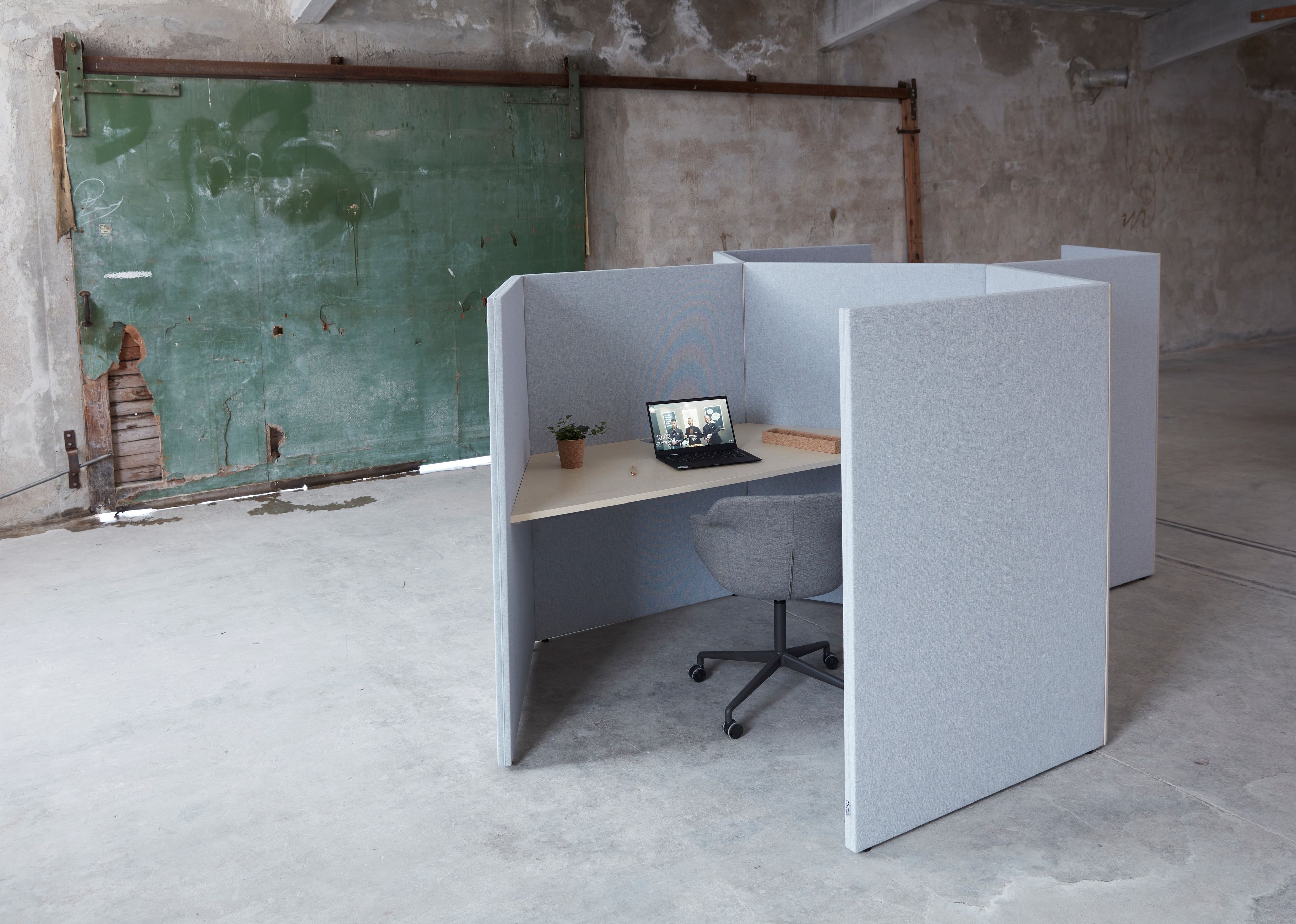 Секционный стол со звукопоглощающими перегородками Glimakra of Sweden Limbus ARCH-00026929 - Вид №3