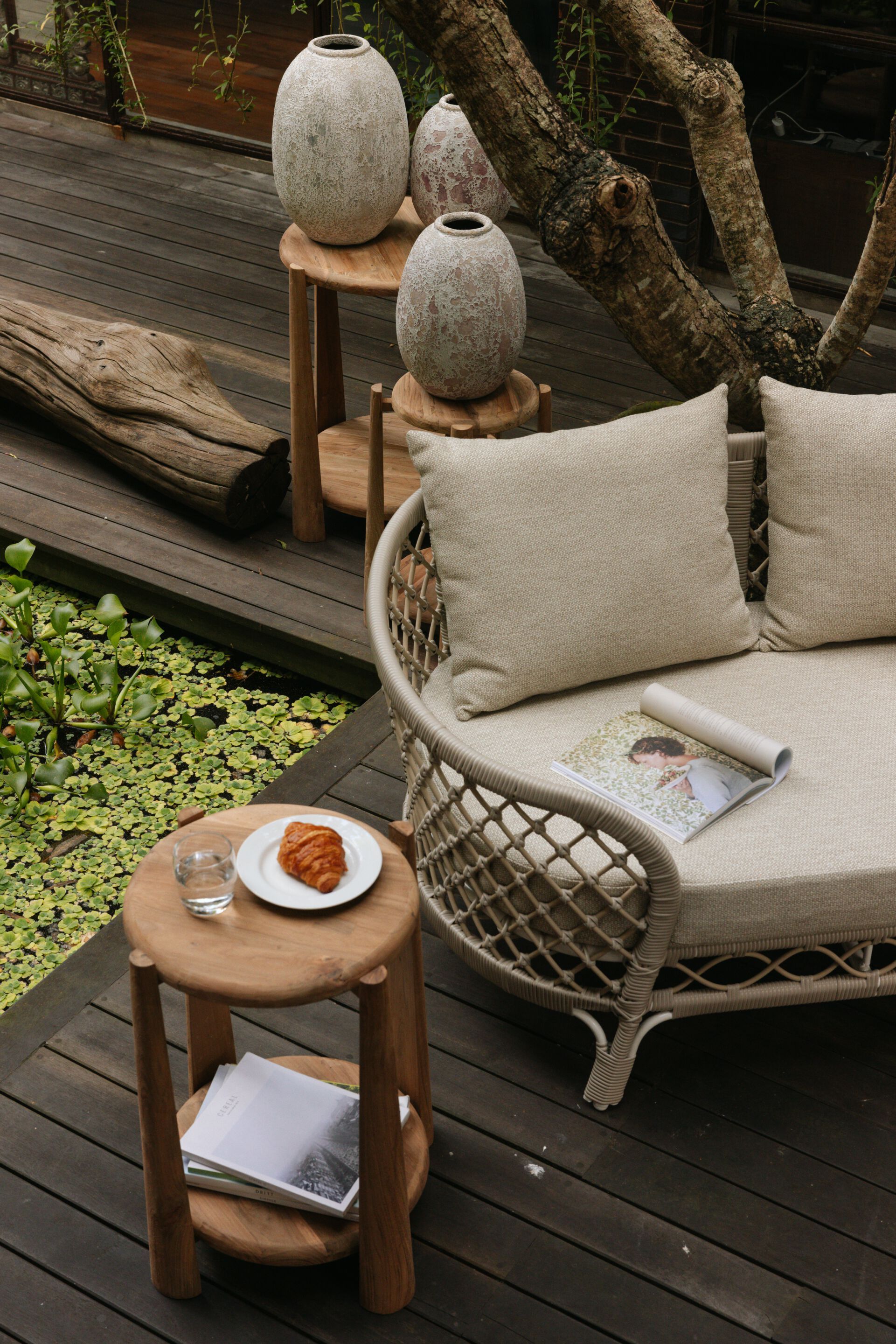 Высокий садовый стол из тикового дерева cbdesign Moires ARCH-00037065 - Вид №9