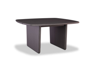 Квадратный стол