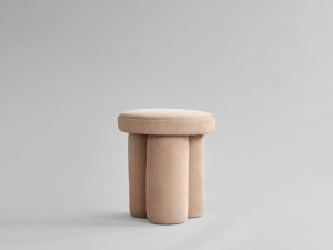 Кожаный низкий стул