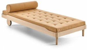 Auping Дормез с рамой из бука и тканевой набивкой Noa