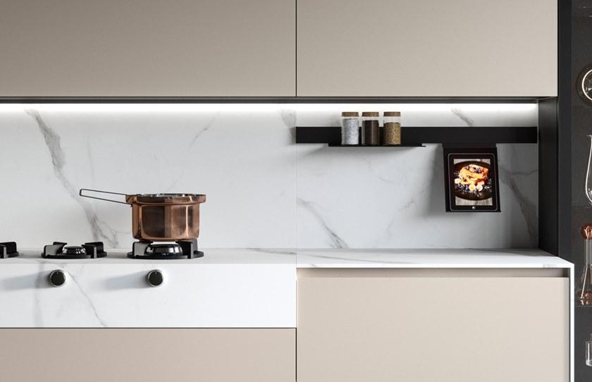 Aster Cucine Линейная кухня из лакированного дерева со встроенными ручками Atelier sun-id-1463375 - Вид №8