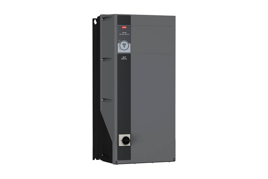 Danfoss VLT HVAC Drive FC 102 — специализированные преобразователи частоты для автоматизации инженерных систем зданий мощностью до 1400 кВт FC-102P45KT4E55H1XGXXXXSXXXXAXBXCXXXXDX 131B7015 